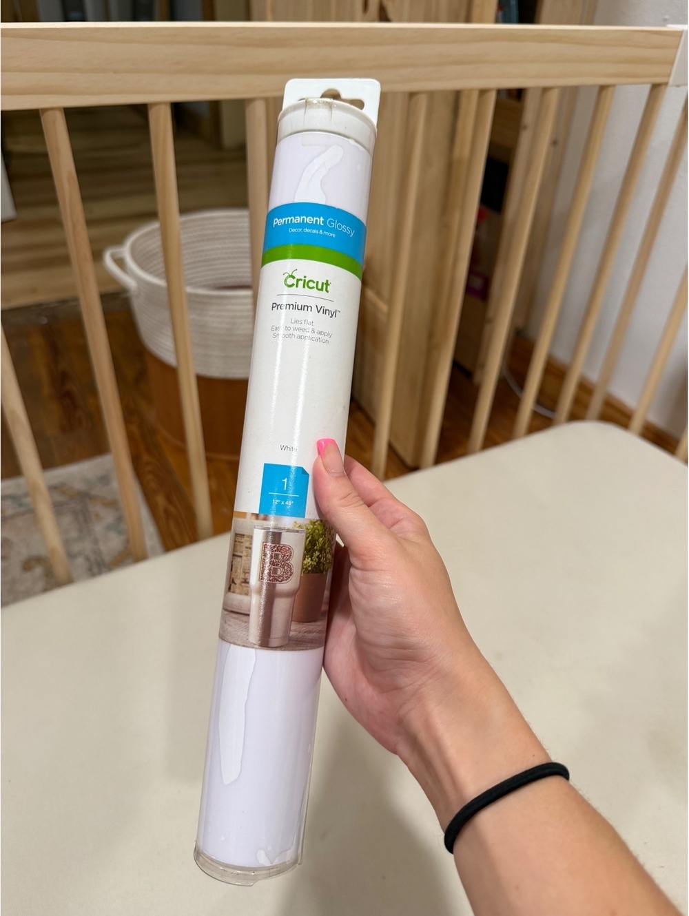 Cricut white vinyl roll